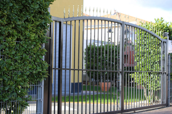How to Install a Gate A Step-by-Step Guide in Conroe, TX