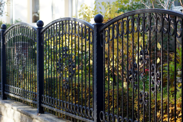 Wrought Iron Fence Tips for Timeless Beauty in Conroe, TX